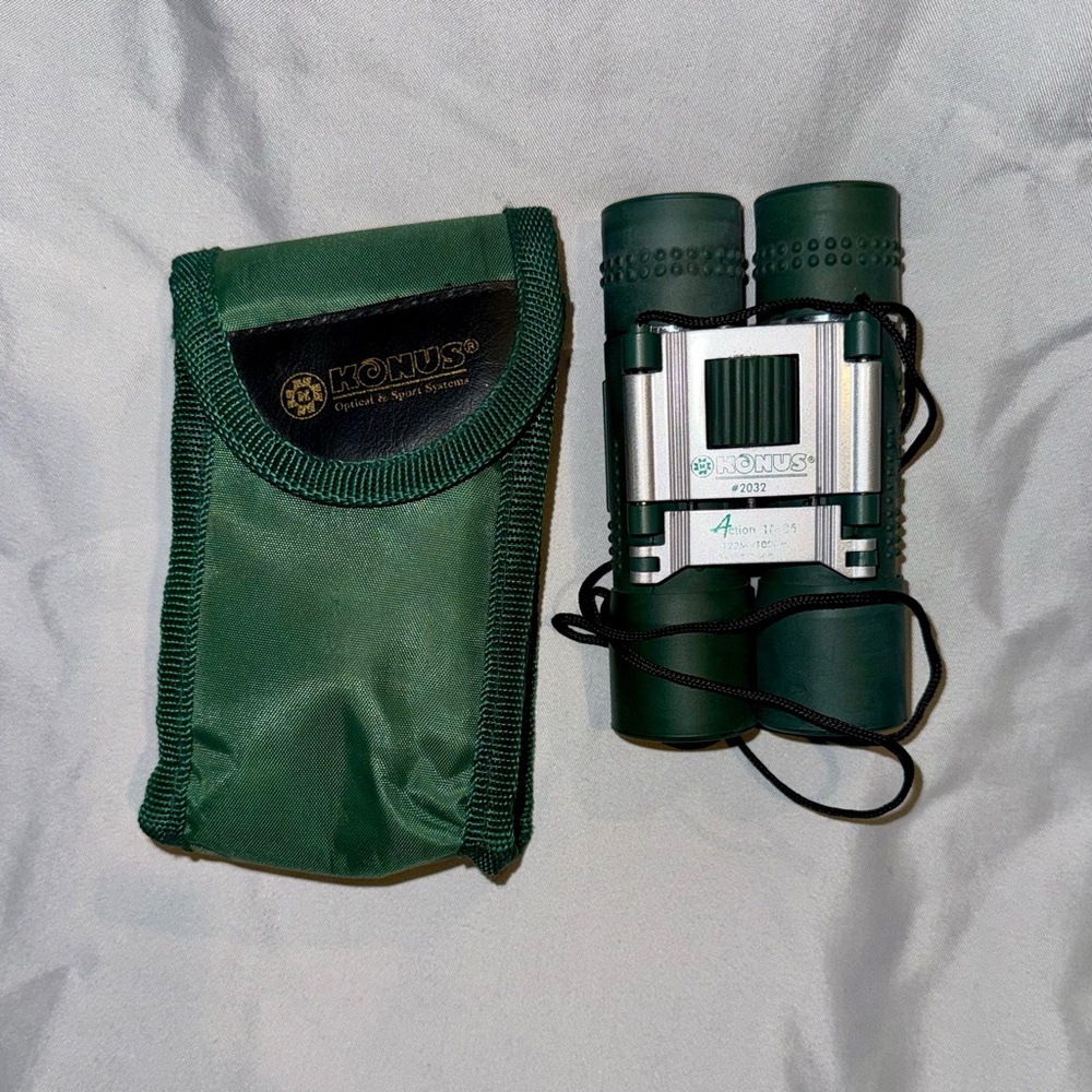Joni’s Binoculars with Case